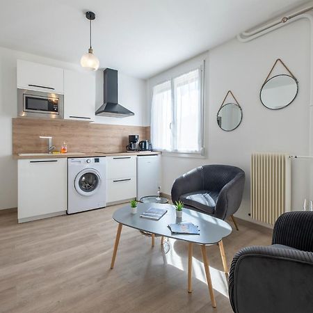 Dolmen Adrien 5 Apartment ตูร์ ภายนอก รูปภาพ