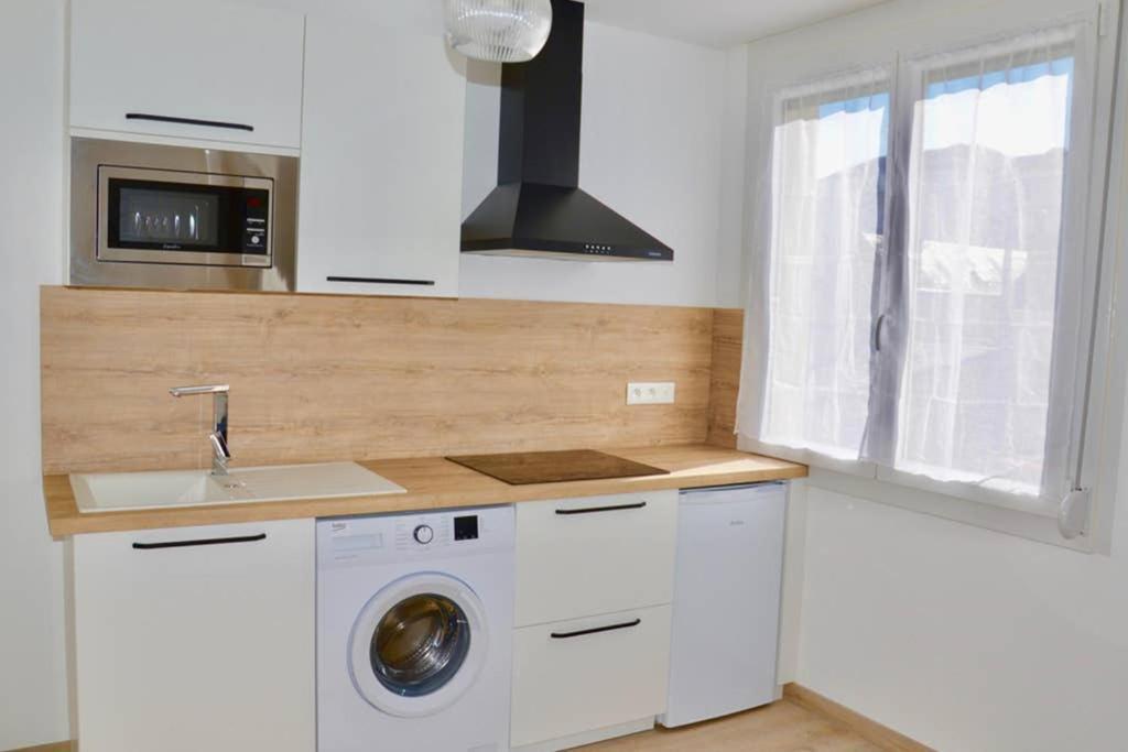 Dolmen Adrien 5 Apartment ตูร์ ภายนอก รูปภาพ