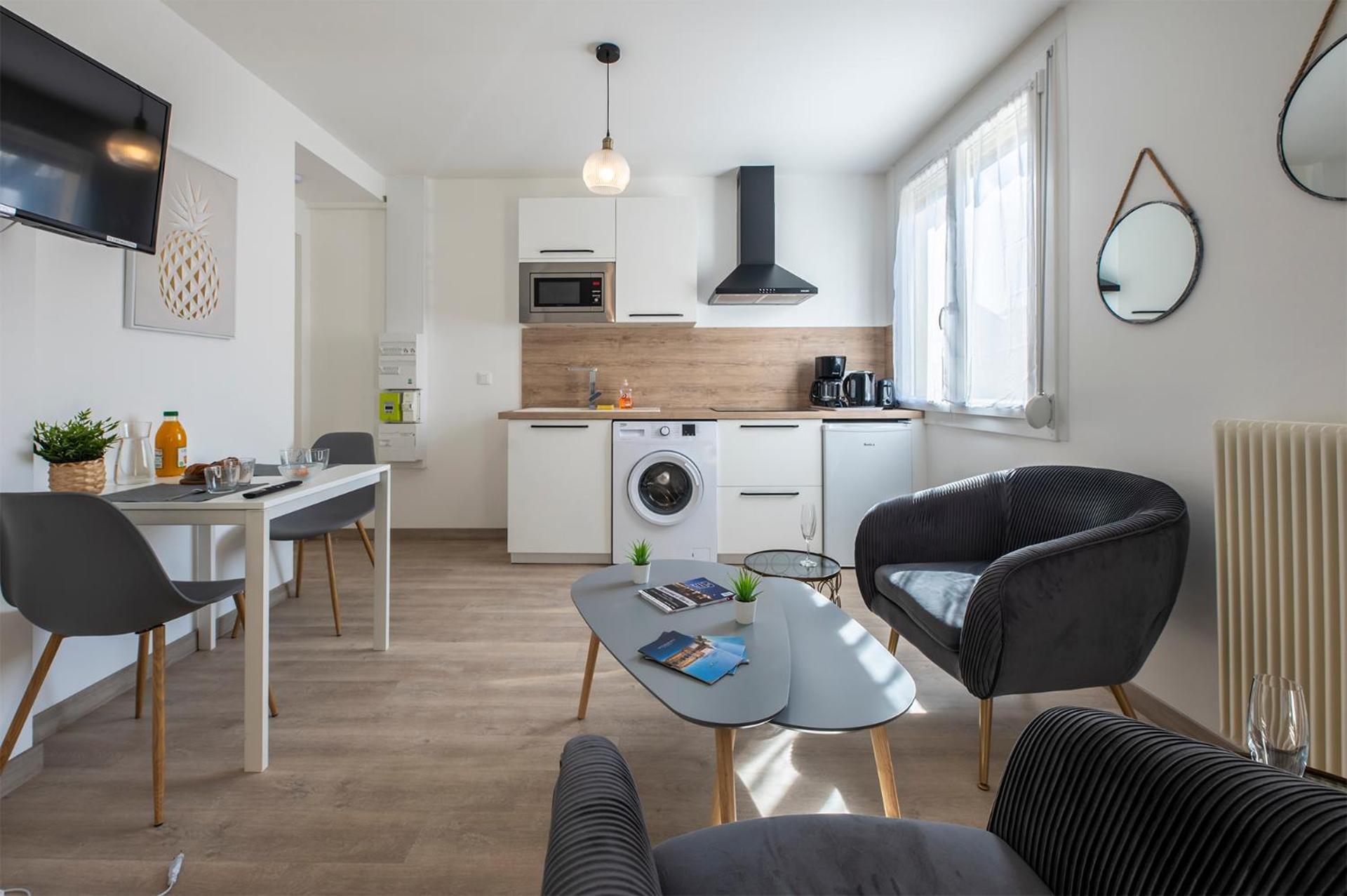 Dolmen Adrien 5 Apartment ตูร์ ภายนอก รูปภาพ